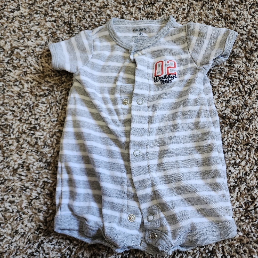Carter's Summber Baby Rompers - Picture 2 of 6